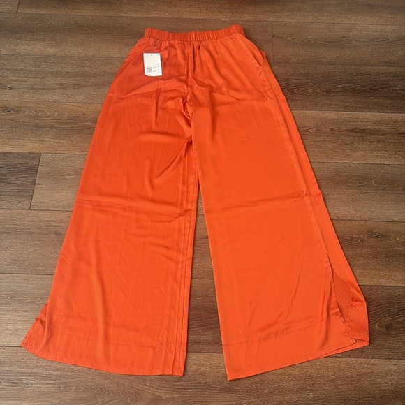 Satin Wide Leg Pants NWT! - Picture 4 of 8